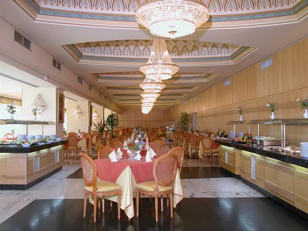 Отель El Hana International 3*