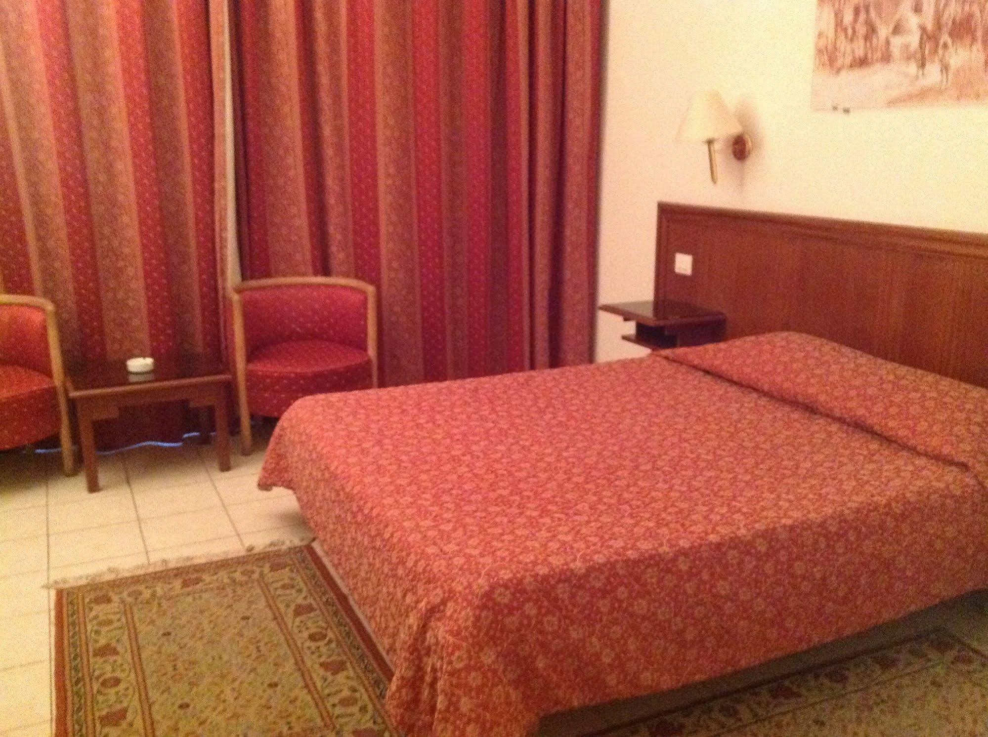 Hotel El Hana International